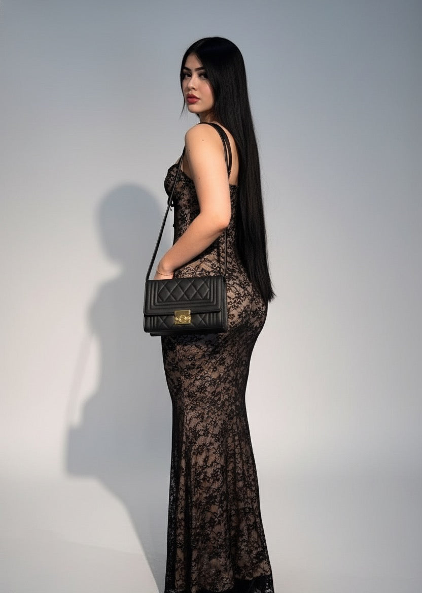 Bolso de Hombro Ébano  - El Icono de la Elegancia Atemporal