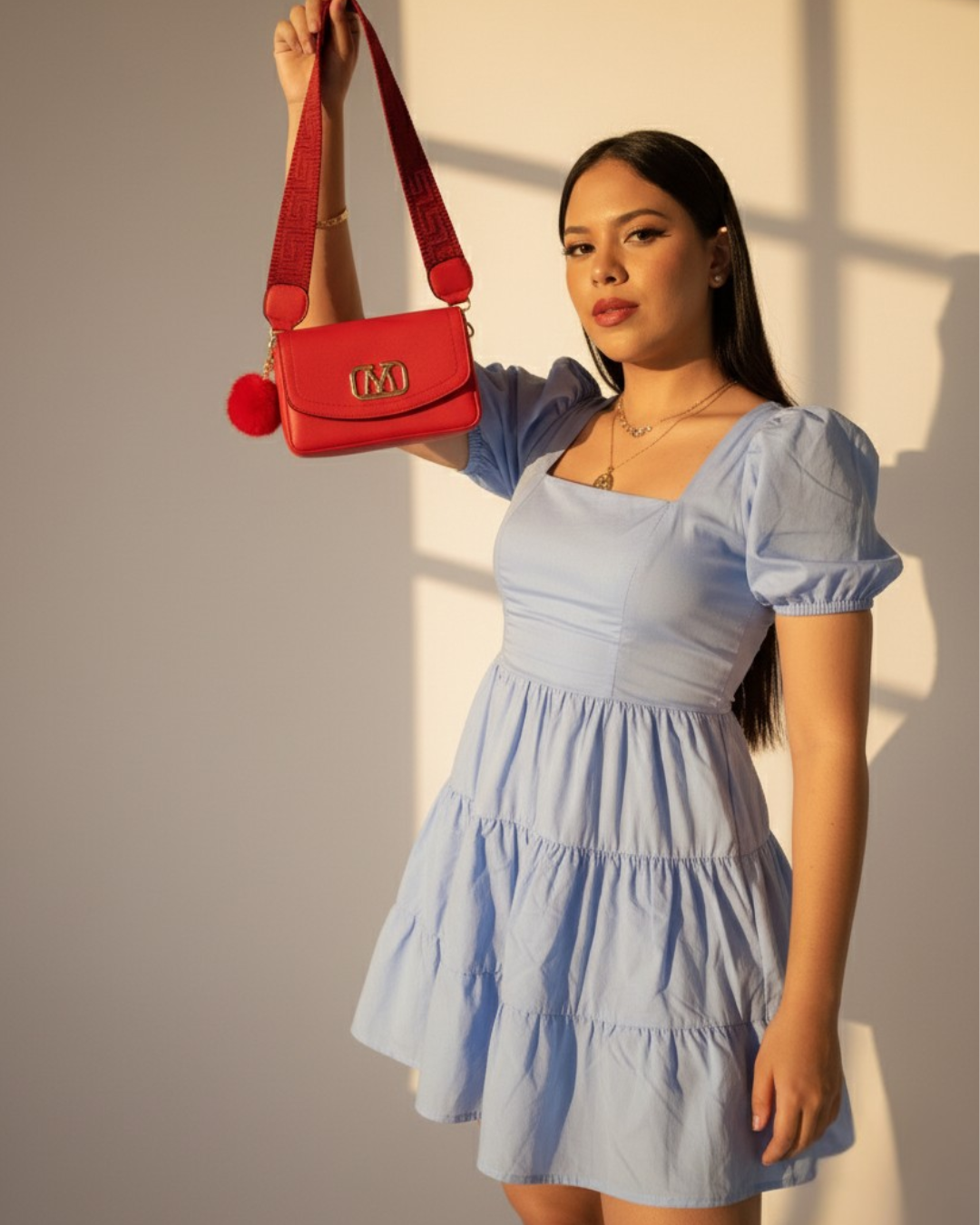 Bolso Cayena - El Poder del Rojo en un Diseño Único